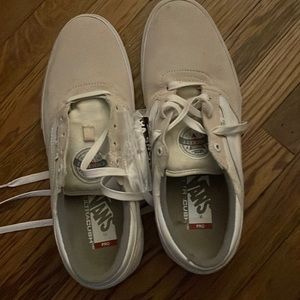 These Vans have NEVER been worn before and they are in such good condition